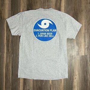 Y2K Hilton Head Hurricane Evacuation Plan Grab Beer Run T-Shirt Gray Size Medium